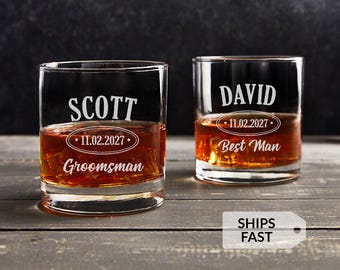 Verre à whisky Groomsman personnalisé par Lifetime Creations : verres à whisky Groomsmen personnalisés gravés, cadeaux chics pour garçons d'honneur, verre à bourbon