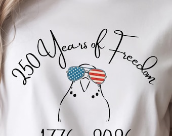250 Years of Freedom Bird Shirt, Patriotic Bird Tee, 1776 2026 Tee, Budgie Shirt, Independence Day Shirt, Bird Lover Gift USA, 4th of July