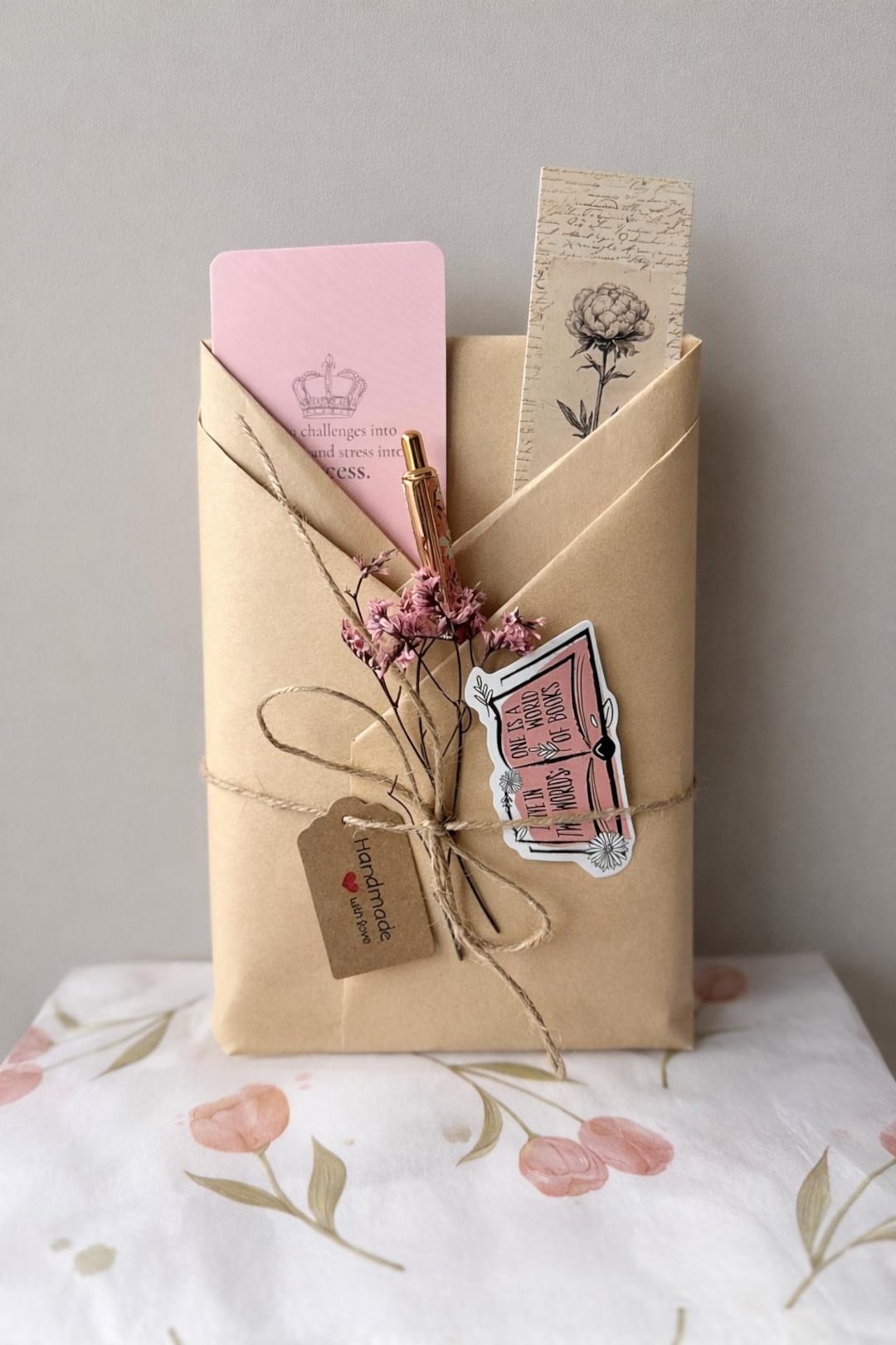 Romantic Reader - Blind Date With a Book for Book Lovers - Etsy