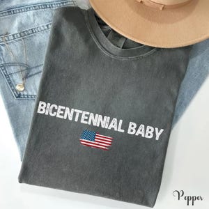 Bicentennial Baby Shirt, Vintage 1976 Birthday Tee, Turning 50 T-Shirt, July 4 Birthday Shirt, Retro Independence Day Tee zdjęcie 6