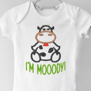 Moo Kuh Stickdatei, Farm Leben Stickdatei, lustige Kuh Stickdatei, Maschinenstickerei, Stickdatei für Babys, Scheunentier