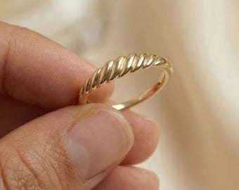 14K Solid Gold Twisted Band Ring – Dainty Stackable Minimalist Jewelry