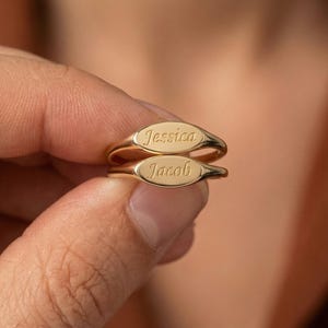 Anello con sigillo ovale in oro massiccio 14k - Fascia incisa personalizzata