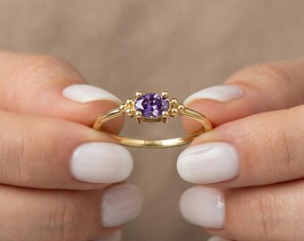 14K 18K Gold Amethyst Ring / Oval Purple Amethyst Jewelry / February Birthstone Ring / Gift for Her
