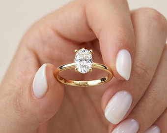 14K Solid Gold Oval Cut Lab Diamond Engagement Ring / IGI Certified F VS1 Diamond Solitaire Ring / Unique Wedding Band / Gift for Fiancee