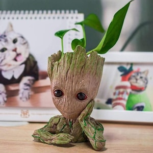 Marvel Avengers Infinity War Groot Wooden Look Flower Pot & Pen Holder | Baby Groot Planter Desk Organizer | Tree Man Decorative Container