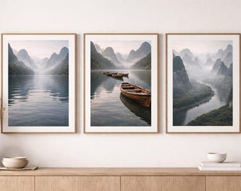 Trittico Paesaggio di Montagna Nebbioso, Opera d'arte Lago Calmo di Japandi (Download Digitale)