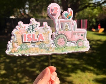 Adorno personalizado para tarta con forma de tractor rosa, con nombre y edad, decoración para tarta de cumpleaños con animales de granja, fiesta de cumpleaños de niña de 2 años, temática de granja.