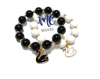 Swan Charm Beaded Bracelet - Black Swan Bracelet - White Swan Bracelet - Bird Bracelet - Swan theme birthday