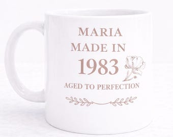 Personlig födelsedagsmuggdesign PNG, digital nedladdning för namnår, present till 43-årsdagen, 1983-årsdagsdesign, åldrad till perfektion