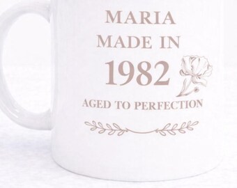 Personlig muggdesign PNG, anpassat namn och år födelsedagspresent till henne, tillverkad 1982 åldrad till perfektion redigerbar sublimering digital nedladdning