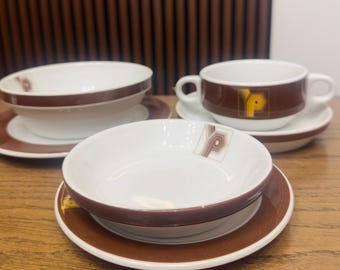 Conjunto de tigelas de porcelana vintage Thomas, com o logotipo Beogradjanka, estilo retrô dos anos 1970, típico de restaurantes iugoslavos.