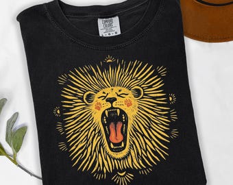 Vintage Boho Lion Shirt, Oversize, Womens, Unisex Comfort Colors T-shirt
