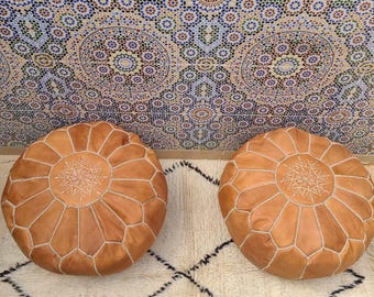 Handgefertigter marokkanischer Lederpouf | Runder Ottomanen-Fußhocker | Bodenkissen aus echtem Leder | Boho-Wohndeko