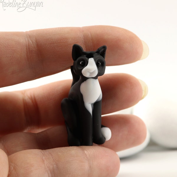 Black and White Cat Bead, Matte sculpted Glass , Lampwork Bead Focal