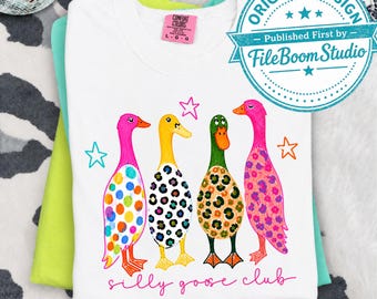 PNG del Club Preppy Silly Goose, diseño veraniego colorido, ilustración divertida de patos ánade real, archivo de imagen con estampado de leopardo