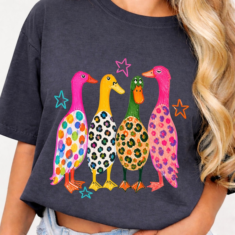 Preppy Ducks PNG, färgglad sommardesign, rolig gräsandsänderillustration, leopardmönsterbildfil bild 8