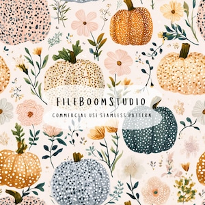 Könnte beinhalten: Ein nahtloses Muster mit Kürbissen und Blumen auf hellem Hintergrund. Die Kürbisse sind mit weißen Punkten verziert und in Orange, Creme und Dunkelblau gehalten. Der Text FILEBOOMSTUDIO COMMERCIAL USE SEAMLESS PATTERN ist zentriert.