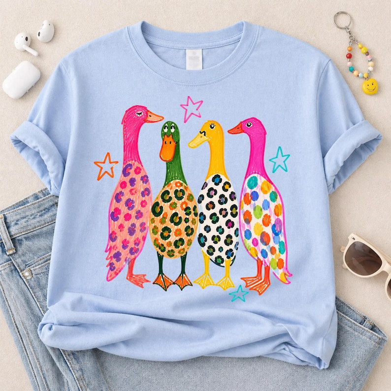 Preppy Ducks PNG, färgglad sommardesign, rolig gräsandsänderillustration, leopardmönsterbildfil bild 12