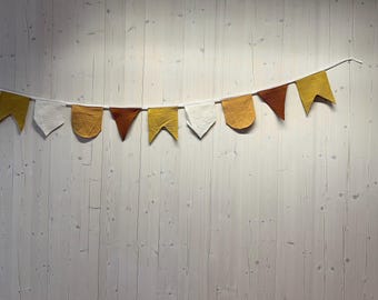 Muslin pennant garland - customizable - garland for children's room - sustainable decoration - handmade - boho decoration