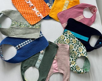 Sustainable bib – customizable – handmade – absorbent & soft – baby gift (5 colors to choose from)