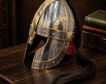 Casco vikingo hecho a mano con crin de caballo / Armadura nórdica de acero grabado para cosplay
