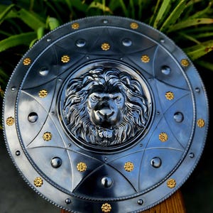 Lion Head Metal Shield Wall Decor – Medieval Knight Armor Art – Gothic Sculpture Accent
