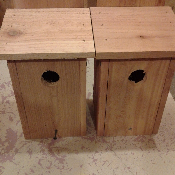 2 Handmade Bluebird House made from 5/8 inch cedar.