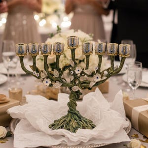 Vintage Floral Chanukka Menorah - 9 Zweig Menorah | Rebe & Blume botanisches Design, handgemaltes Chanukiah Artisan Jedaica Geschenk