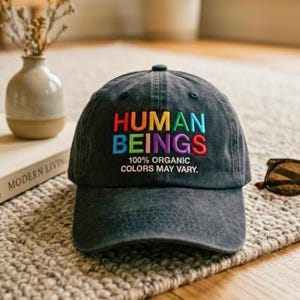 Broderad "Human Beings" tvättad hatt, Retro Pride-keps, 100 % ekologisk keps