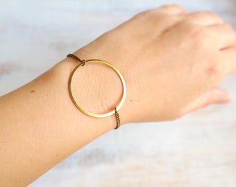 Gold Ring Bracelet / Gold Bracelet with Ring / Gold Bracelet with Circle