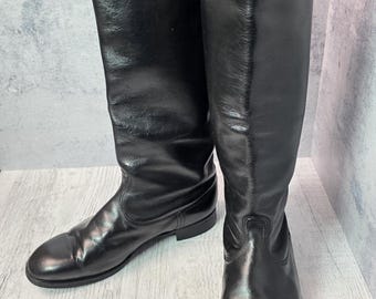 Stivali in pelle sovietici vintage neri, stile retrò minimalista, calzature classiche in pelle