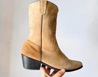 Vintage Tan Embroidered Cowboy Boots 5