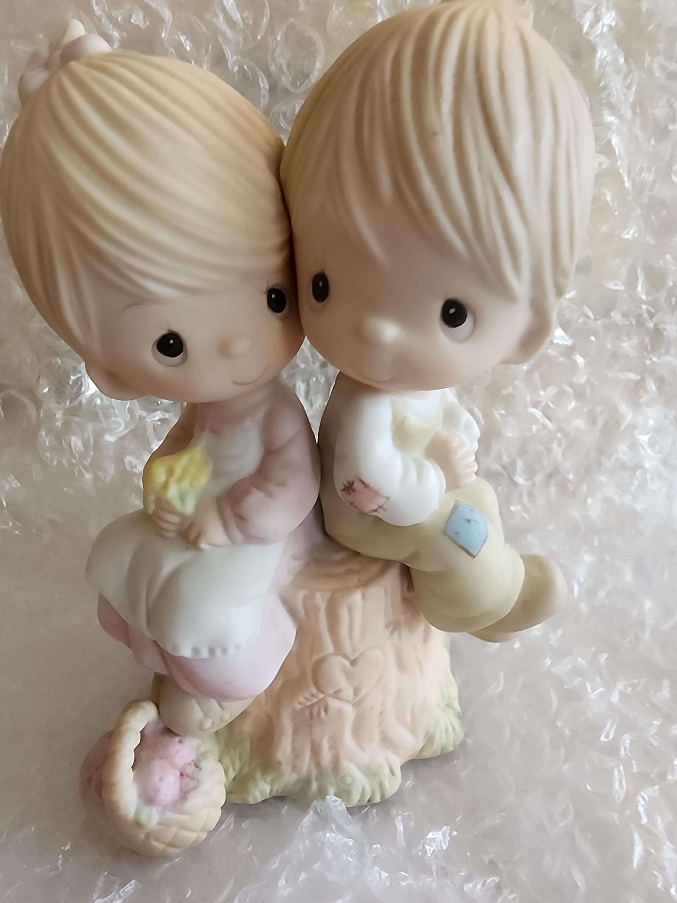 Rare 1976 Precious Moments Figurine: Love One Another, Original 21