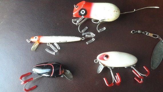 Lot of 8 Vintage Fishing Lures Wood, Plastic, and Rubber Baits for