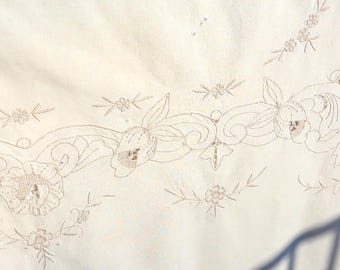 Off White Cotton Cut Out Machine Embroidered Tablecloth with scalloped edge trim finish