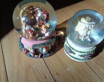 2 Vintage Musical Christmas Snow Globes for your Christmas Decor that add a nice touch of nostalgia to your holiday decoration design decor