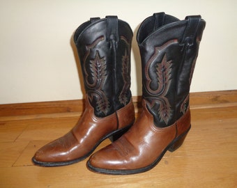 PULL YOURSELF UP and Buy These Bootstraps!  Size 10 M Abilene Boots in Very Good Used Condition which can be worn by a Man or by a Woman