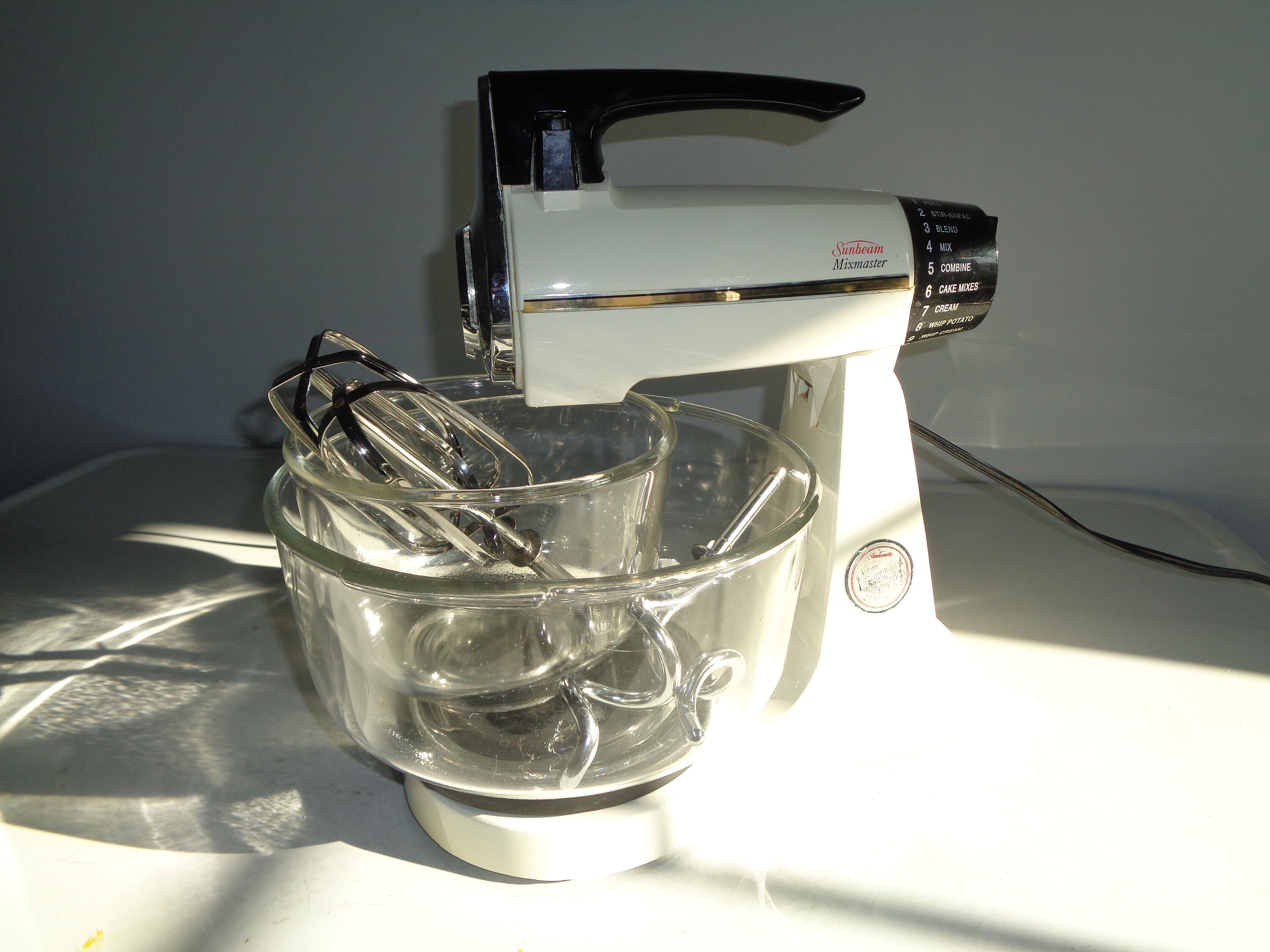 Midcentury Sunbeam Mixmaster Model 10 Black and White With Bowl 