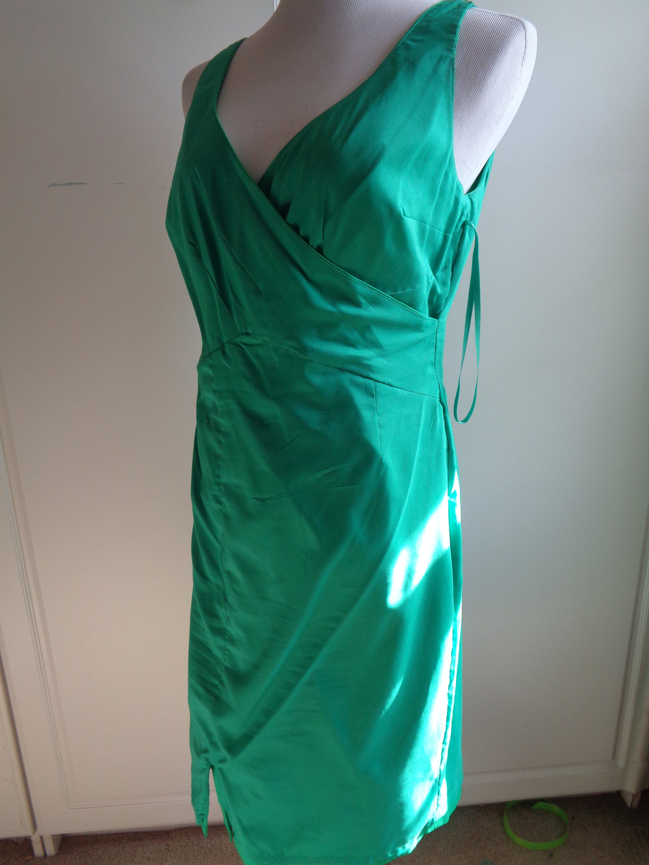 Vintage RALPH LAUREN, LAUREN Brand Size 10 Female Green Dress in Near Mint  Condition With Fitted Ruche Bust and Waist - Etsy
