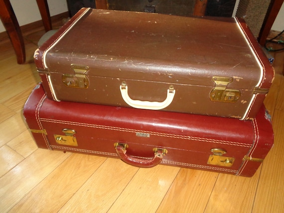 Vintage en Suitcase, Sold by at Home