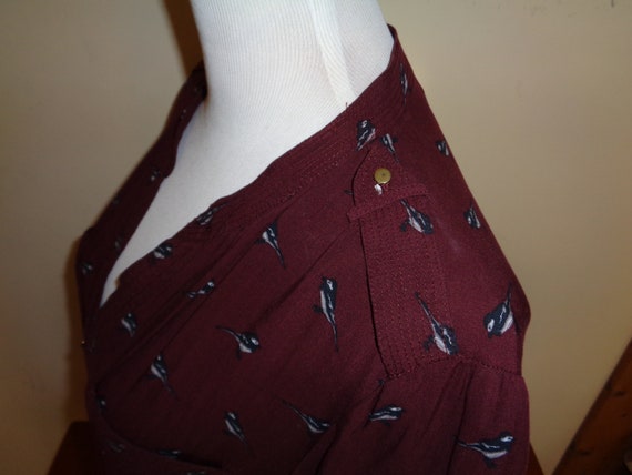 Vintage BANANA REPUBLIC Size Large Burgundy Blous… - image 9