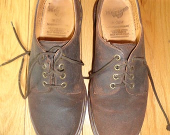 Vintage Doc Marten&#39;s Shoes Size 7 Male US or Size 9 Female US in Brown Suede Leather  in Very Good Condition, Made well and made to last