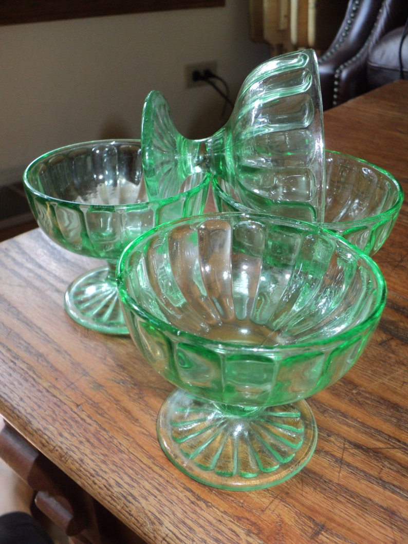 4 Vintage Green Depression Glass Dessert Bowls on a great Etsy