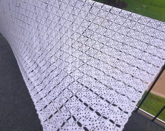 Vintage Hand Made White Cotton Lace Crochet Tablecloth 68" x 98"