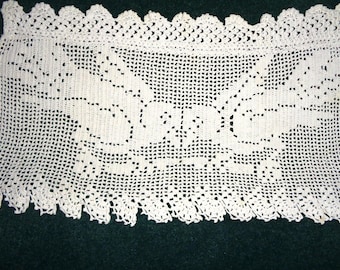 Vintage Lovely Loving Lovebirds, Handmade Lace Crochet Filet portrayal of Two (2) Loving  Lovebirds in Very Good Condition