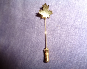 O CANADA! MAPLE LEAF Trifari Stamped Costume Jewelry in Very Good Condition, wear on a hat or on the lapel of a suit