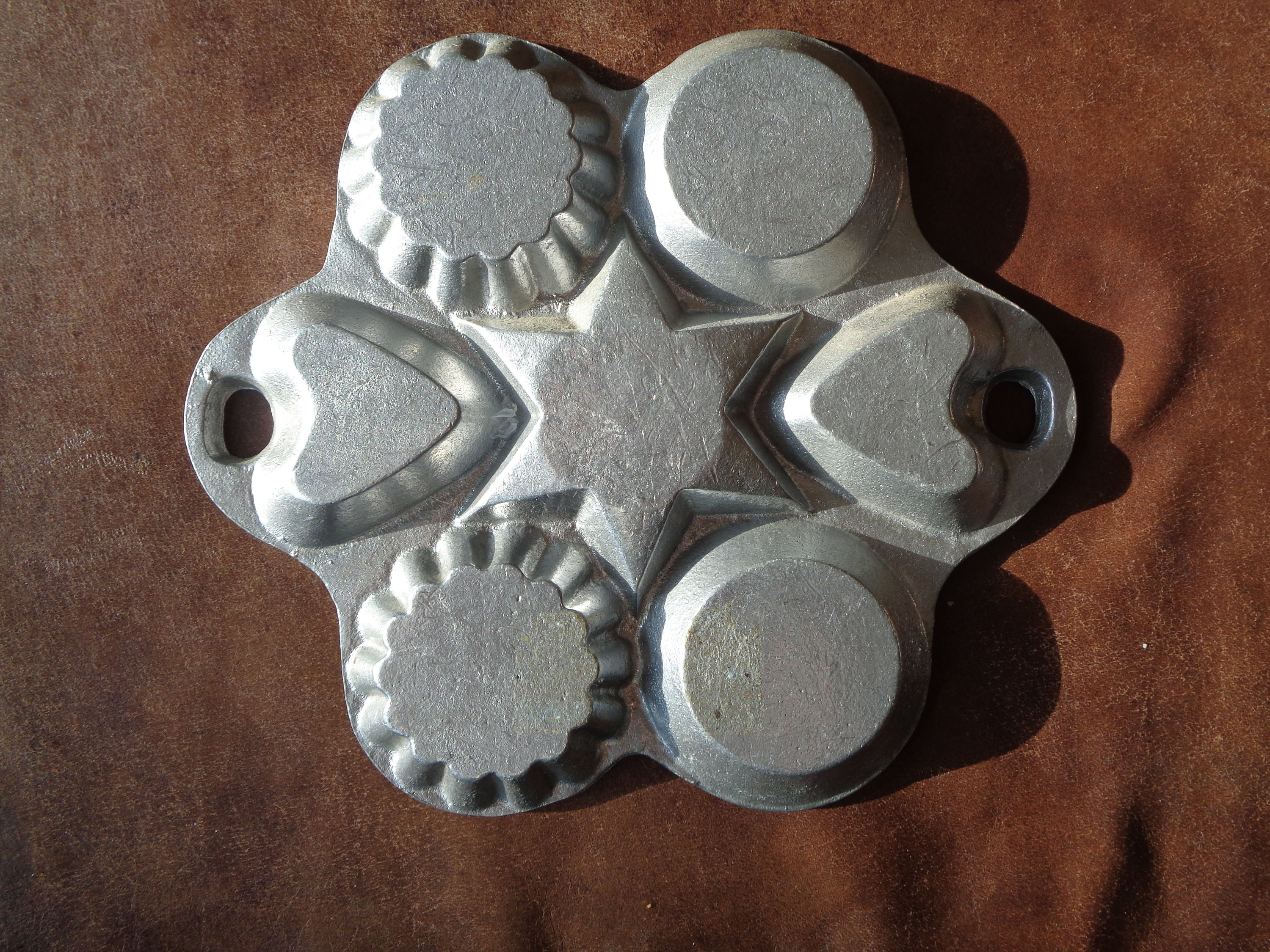 Vintage Solid Cast Aluminum Cookie or Biscuit Mold in Very - Etsy UK