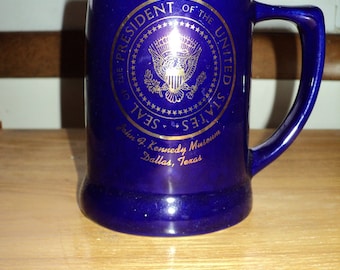 Vintage JFK PRESIDENTIAL MUG, Colbalt Blue Historical Souvenir from The John F Kennedy Museum in Dallas, Texas with the Presidential Seal