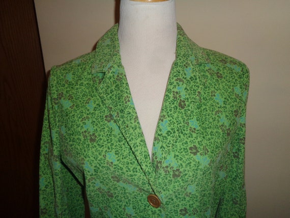 Vintage Size 8 Eddie Bauer Label of A 